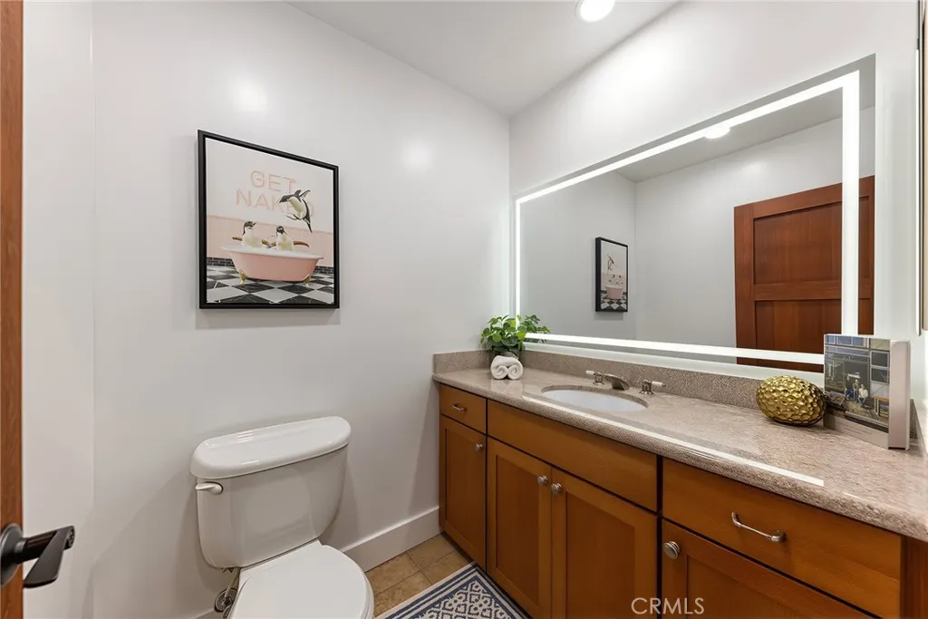 142 N Vermont #B