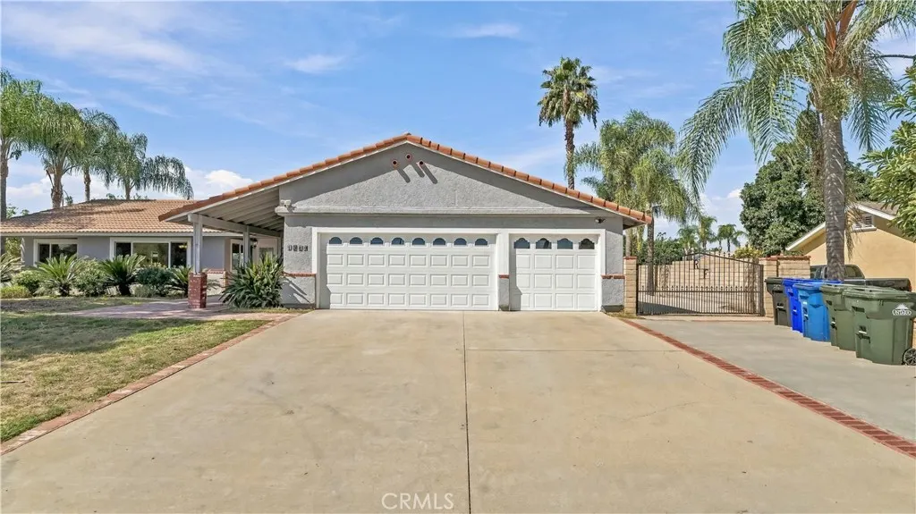 1510 S Oaks