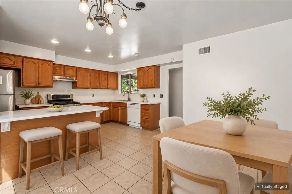 3248 La Puente Road