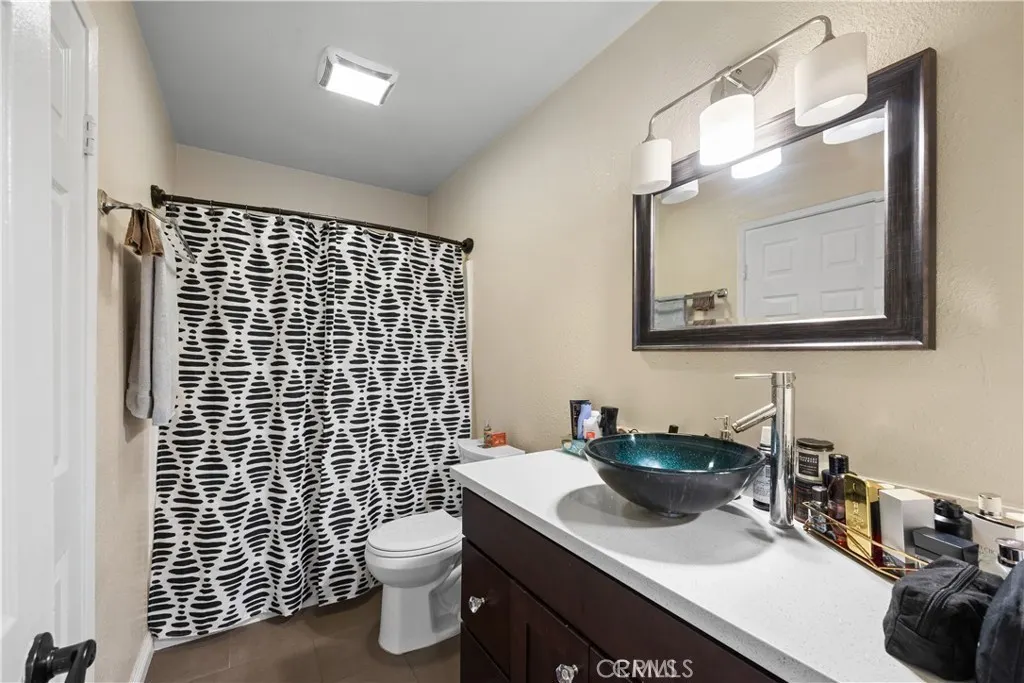 9382 Shadowood Drive