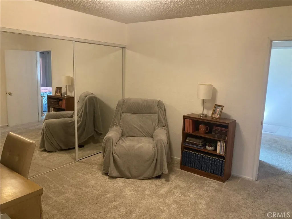 310 S Cataract