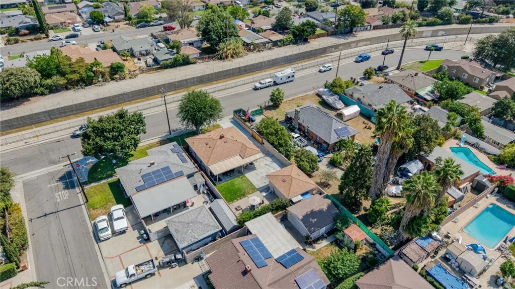 2507 Lincoln Avenue