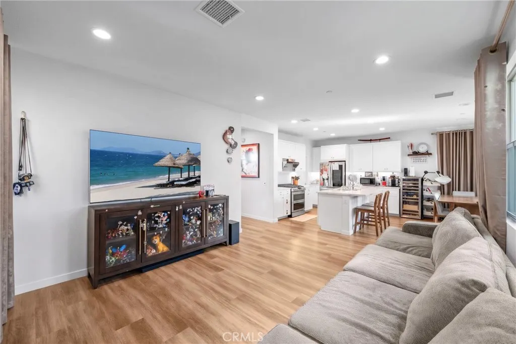16143 Sandpiper