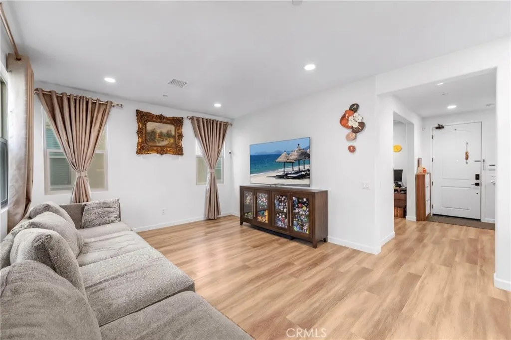 16143 Sandpiper