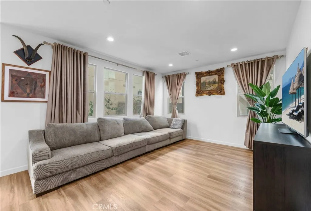 16143 Sandpiper