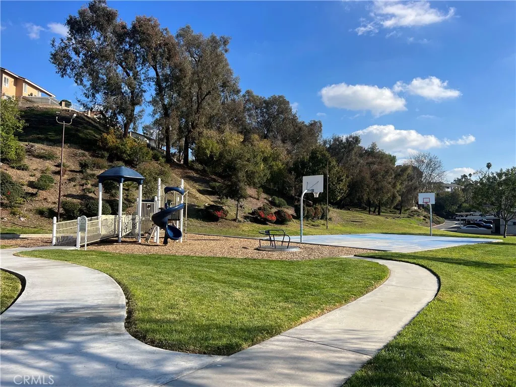 1329 Parkside Drive