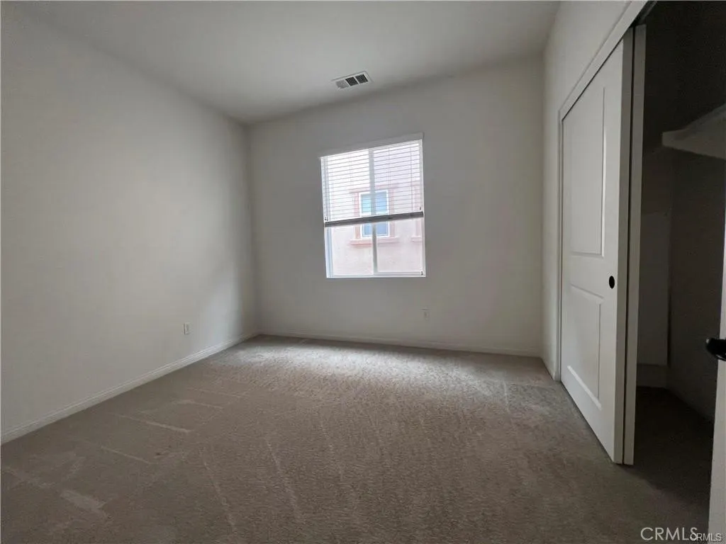 1121 Livingston Lane