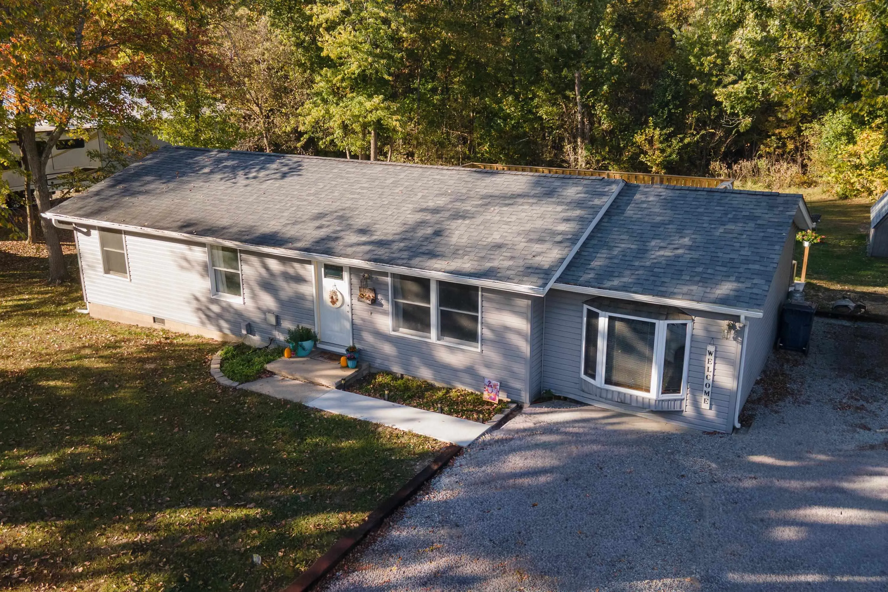1800 E pickett Lane IL