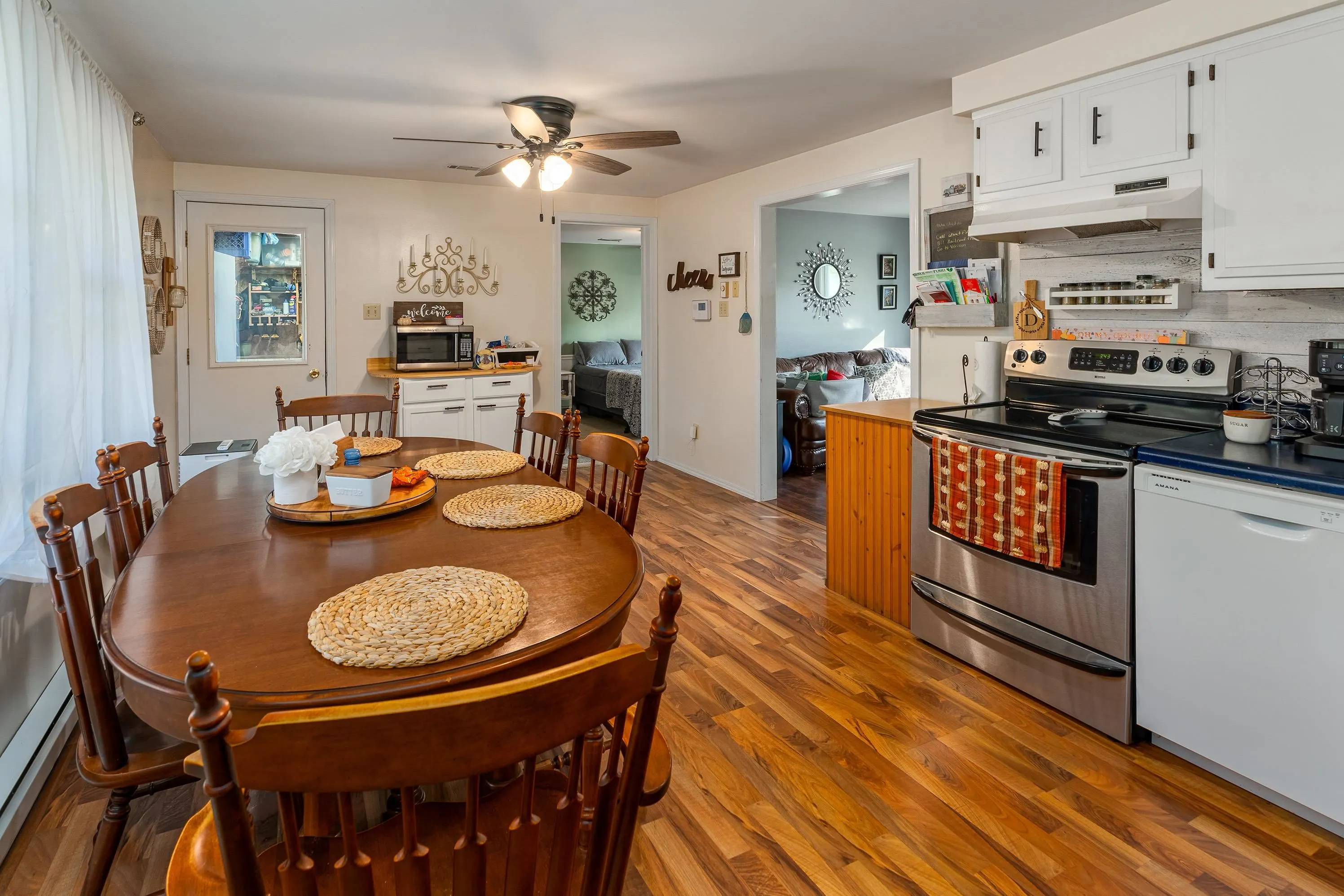 1800 E pickett Lane IL