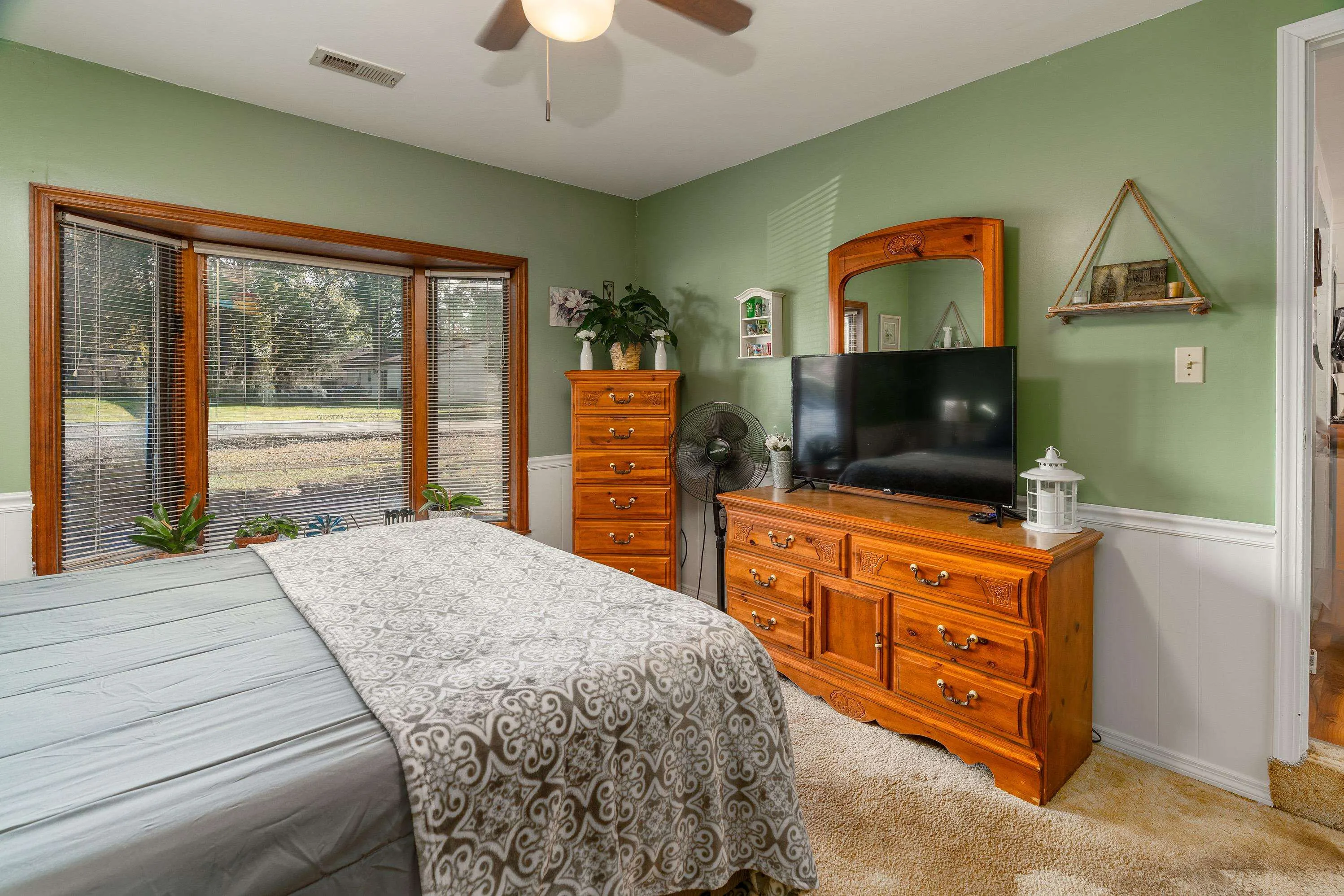 1800 E pickett Lane IL