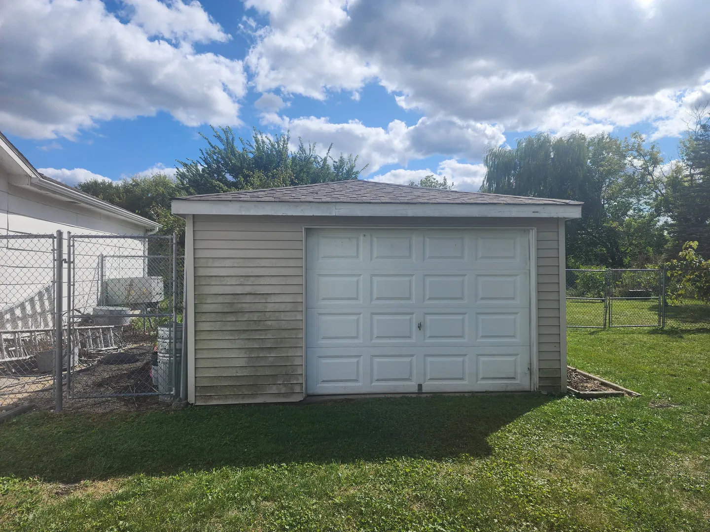 23541 W Beach Grove Road IL