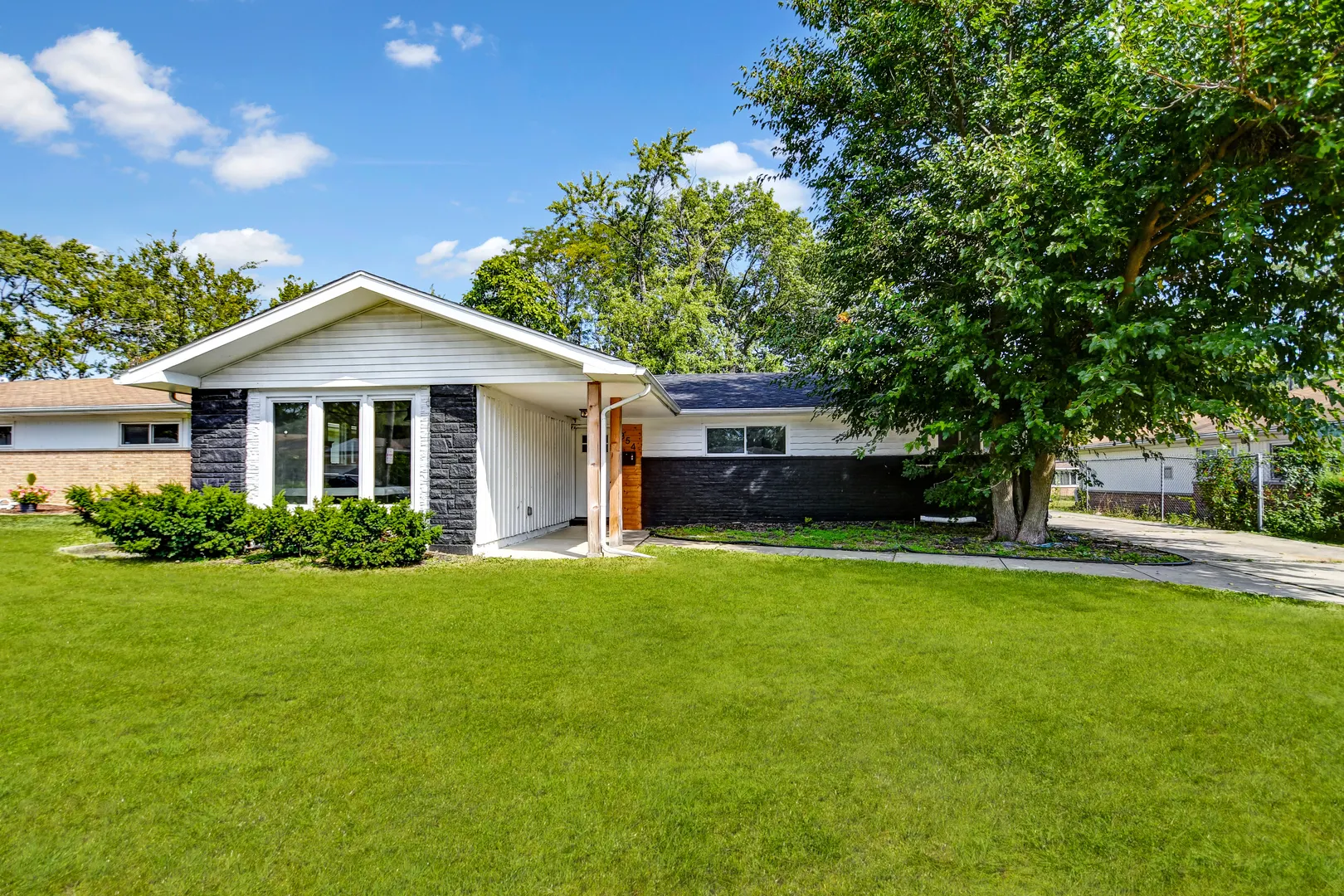 354 Winona Street IL
