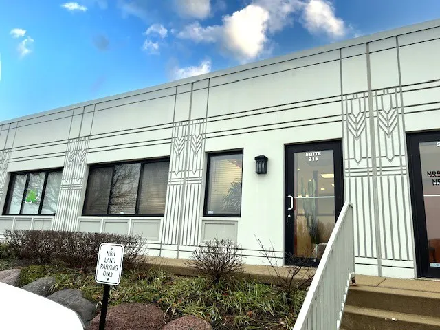 715 Ridgeview Drive IL