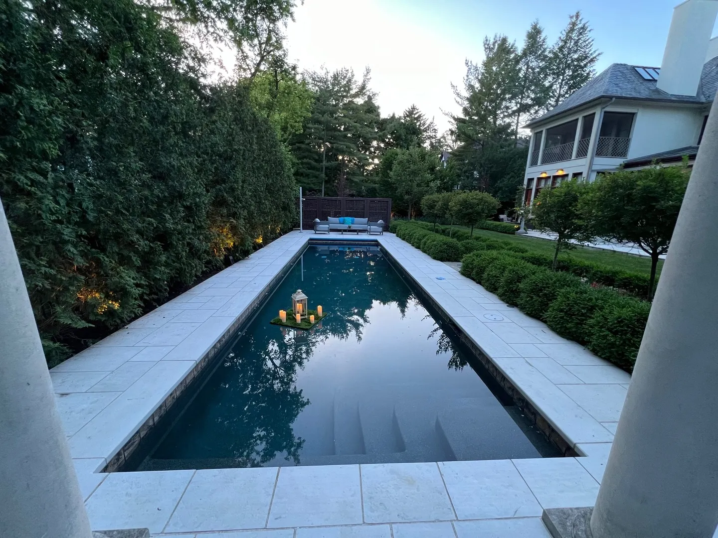 528 Roslyn Road IL