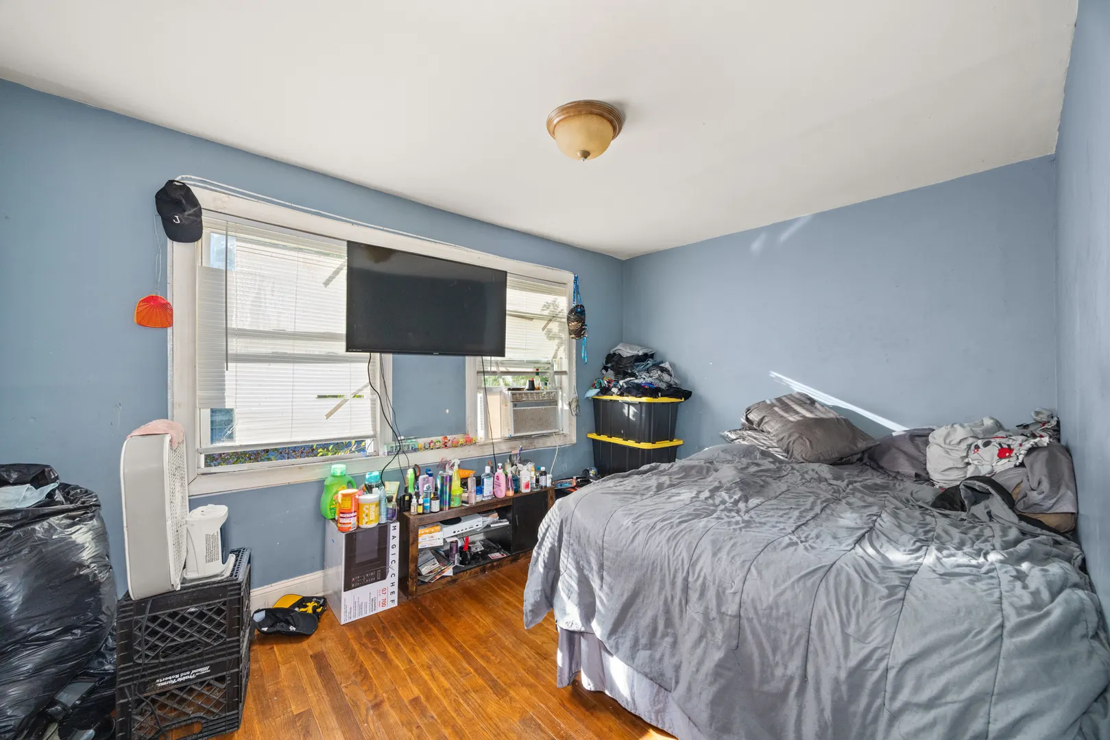 8607 S Morgan Street IL
