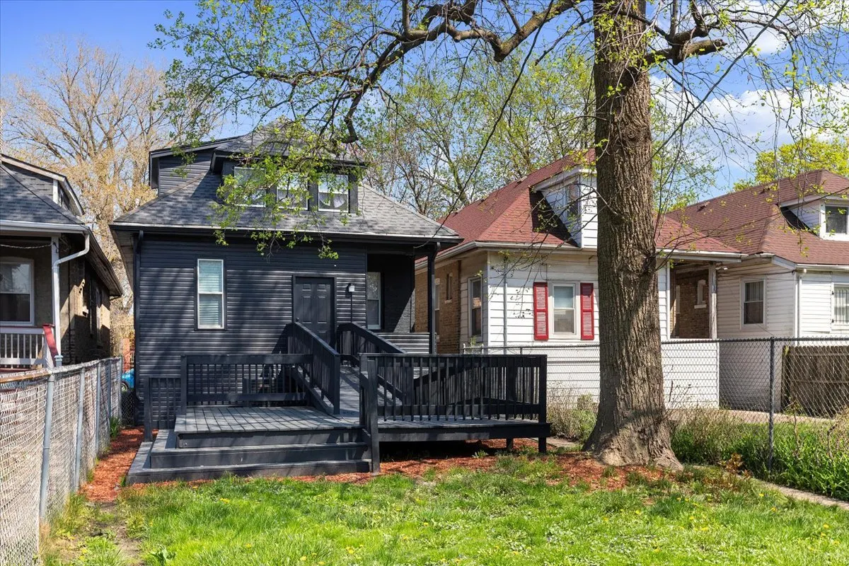 7428 S Perry Avenue IL
