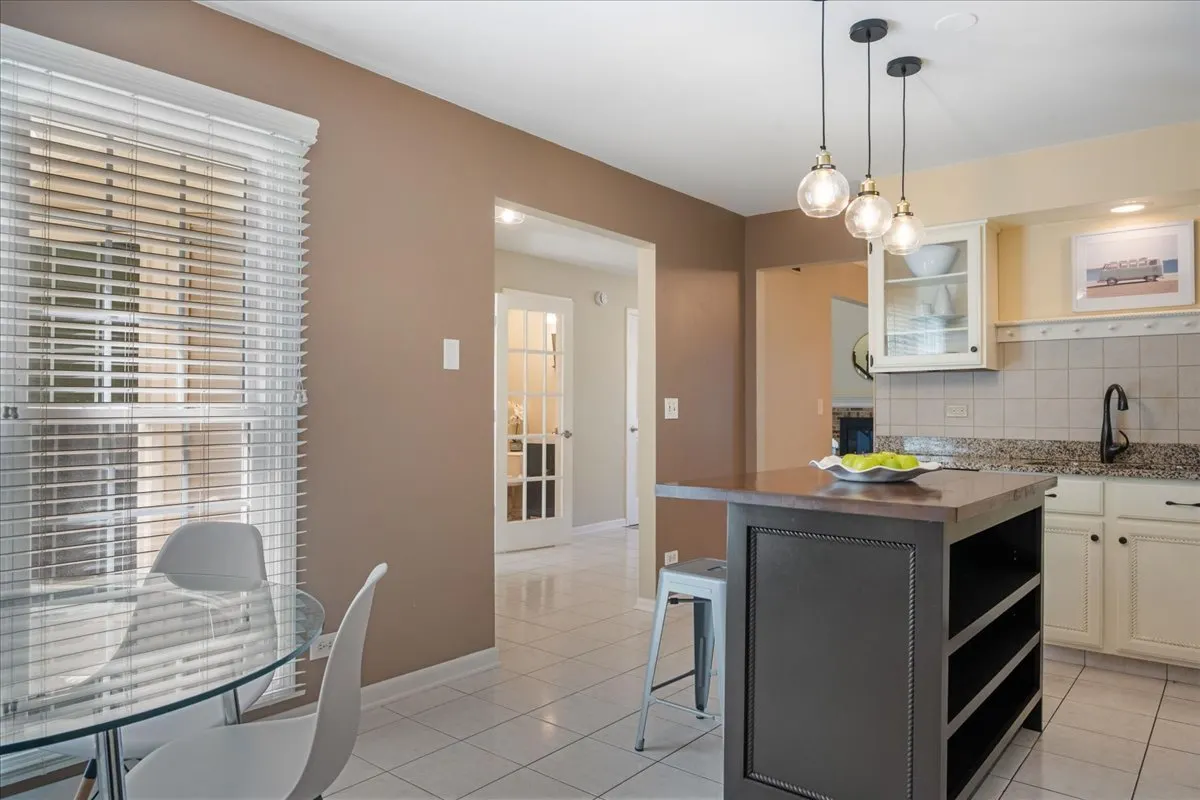 243 Spring Creek Circle IL