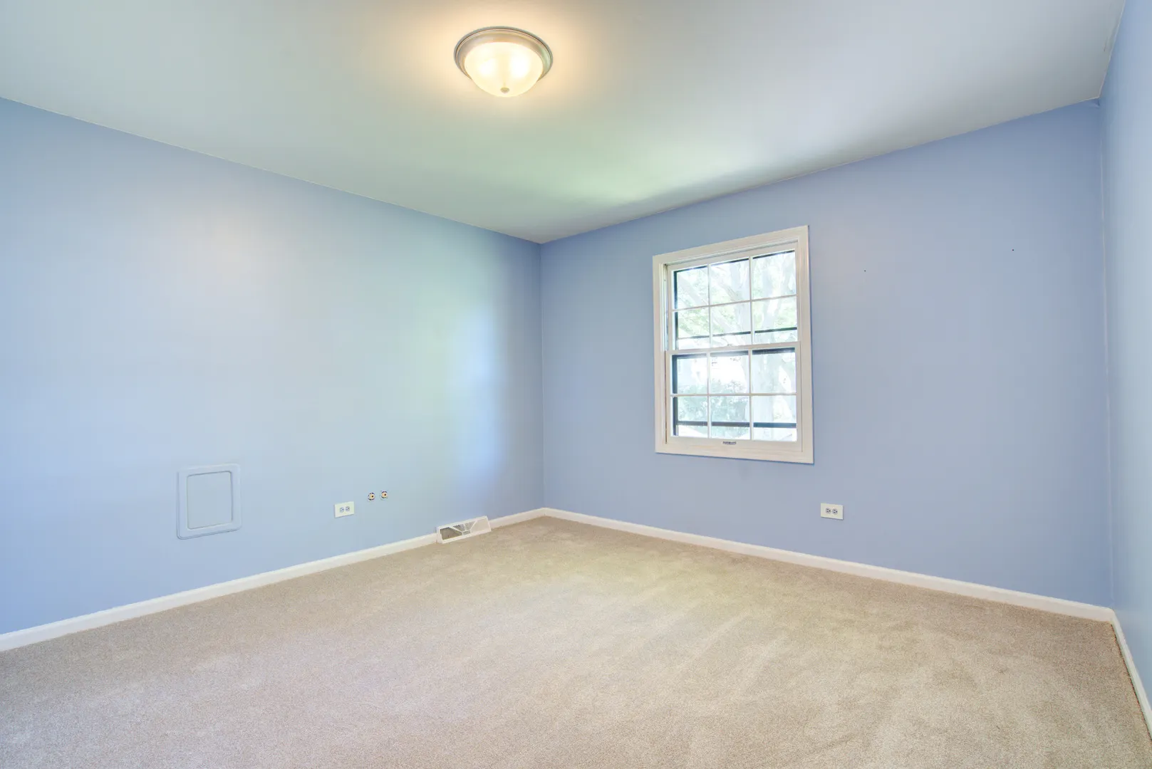 907 Secretariat Drive IL