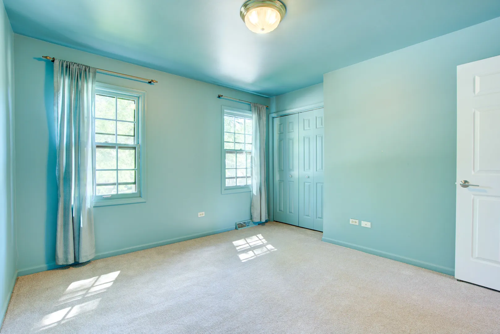 907 Secretariat Drive IL