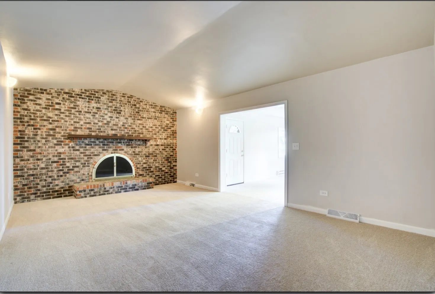 907 Secretariat Drive IL