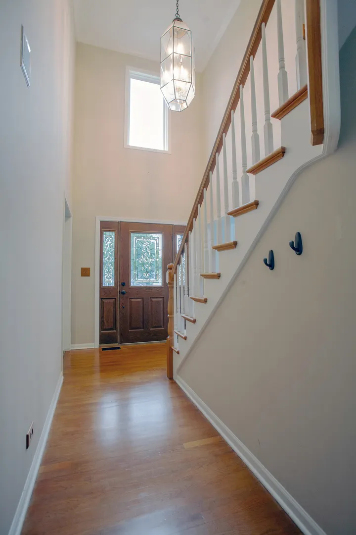 2705 Colonial Drive IL