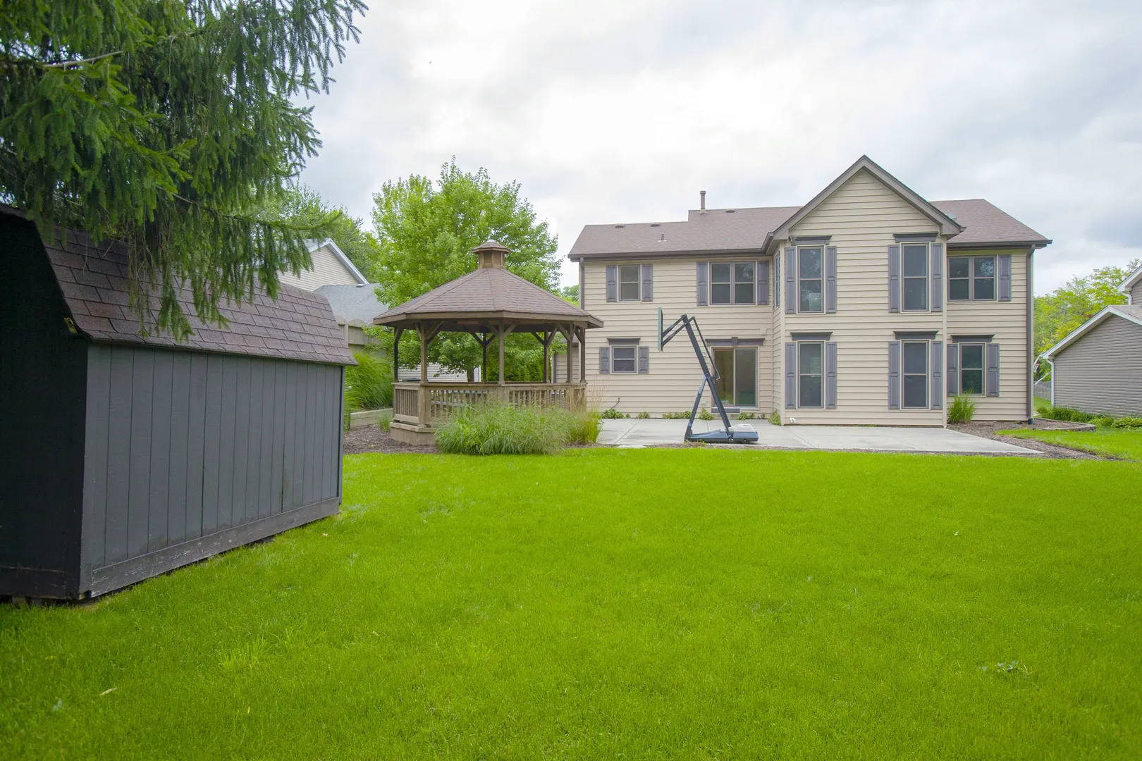 2705 Colonial Drive IL