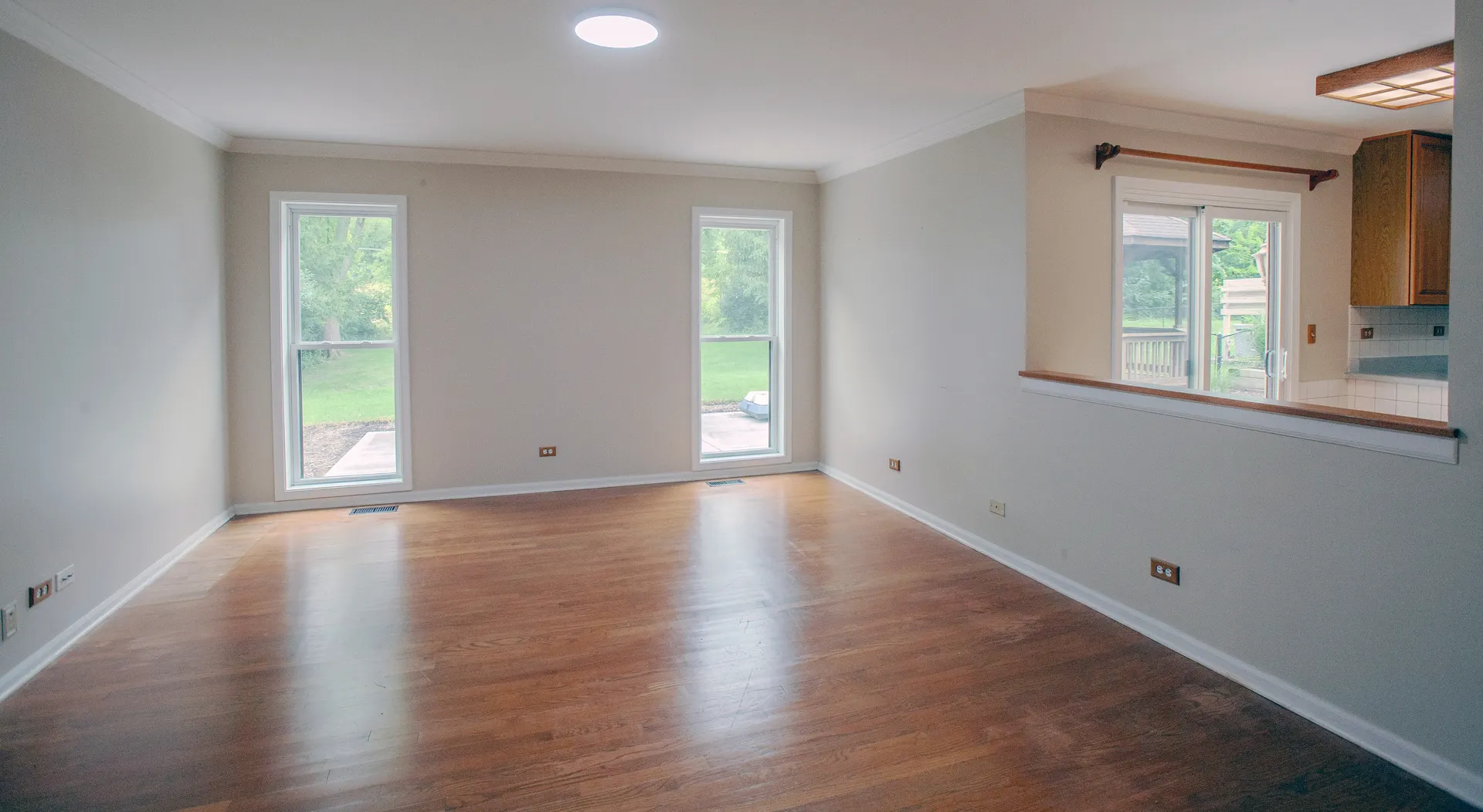 2705 Colonial Drive IL