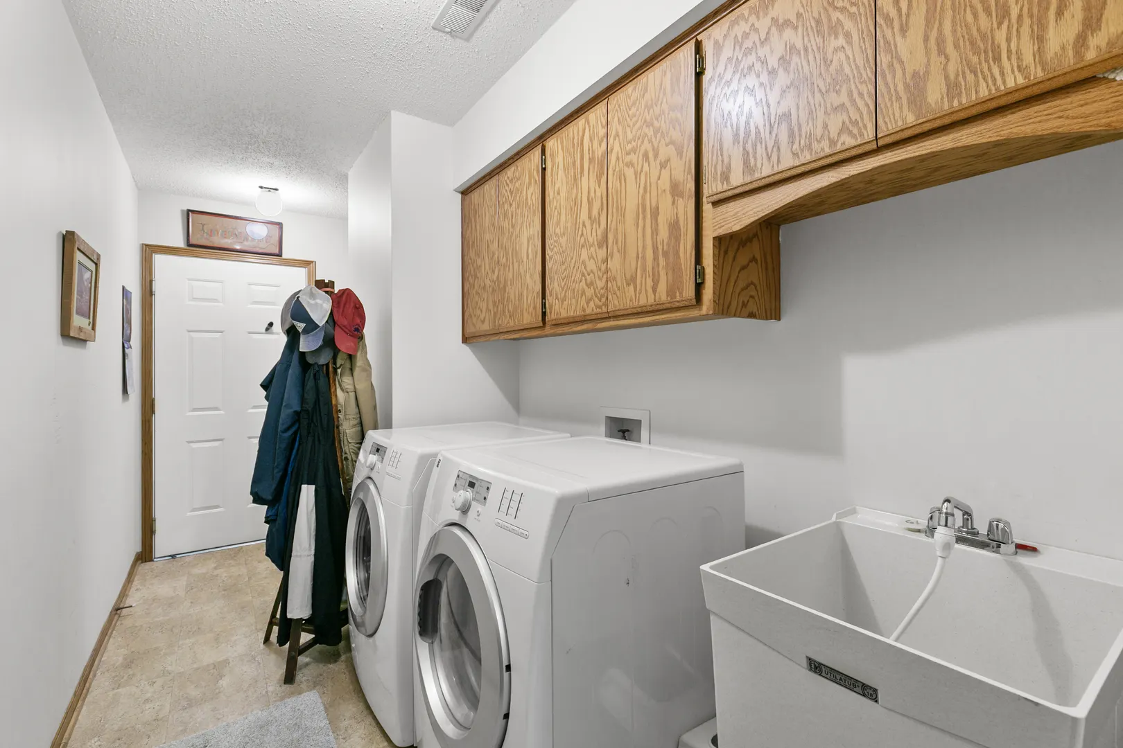 3422 Station Drive IL