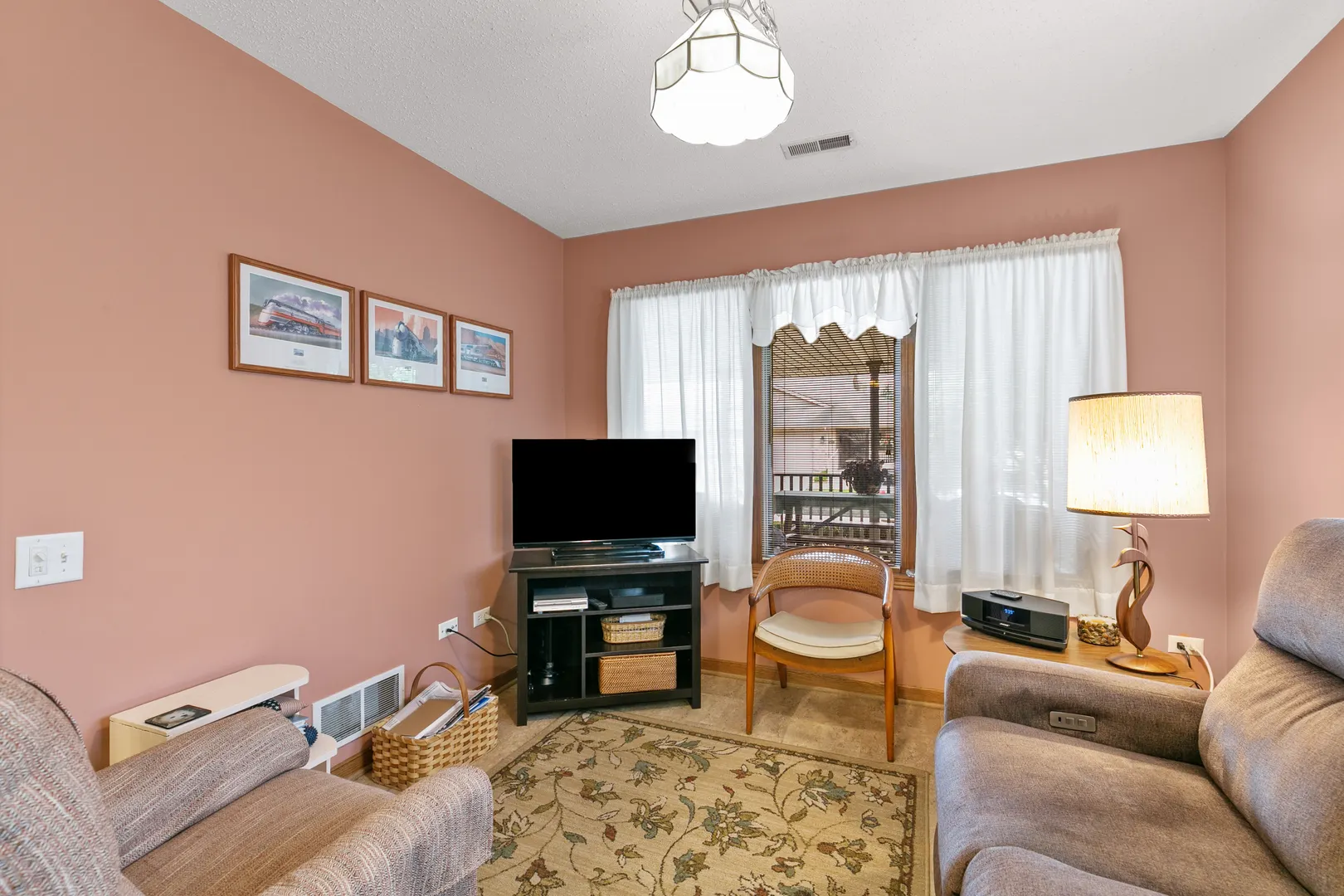 3422 Station Drive IL