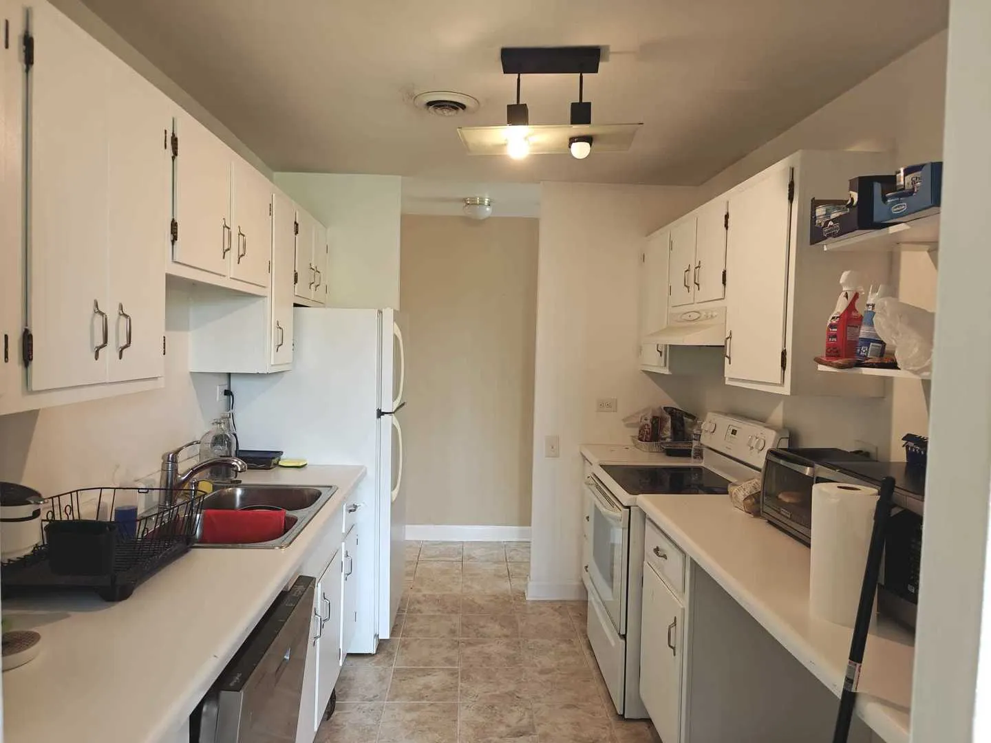 425 Walnut Creek Lane 1401 IL