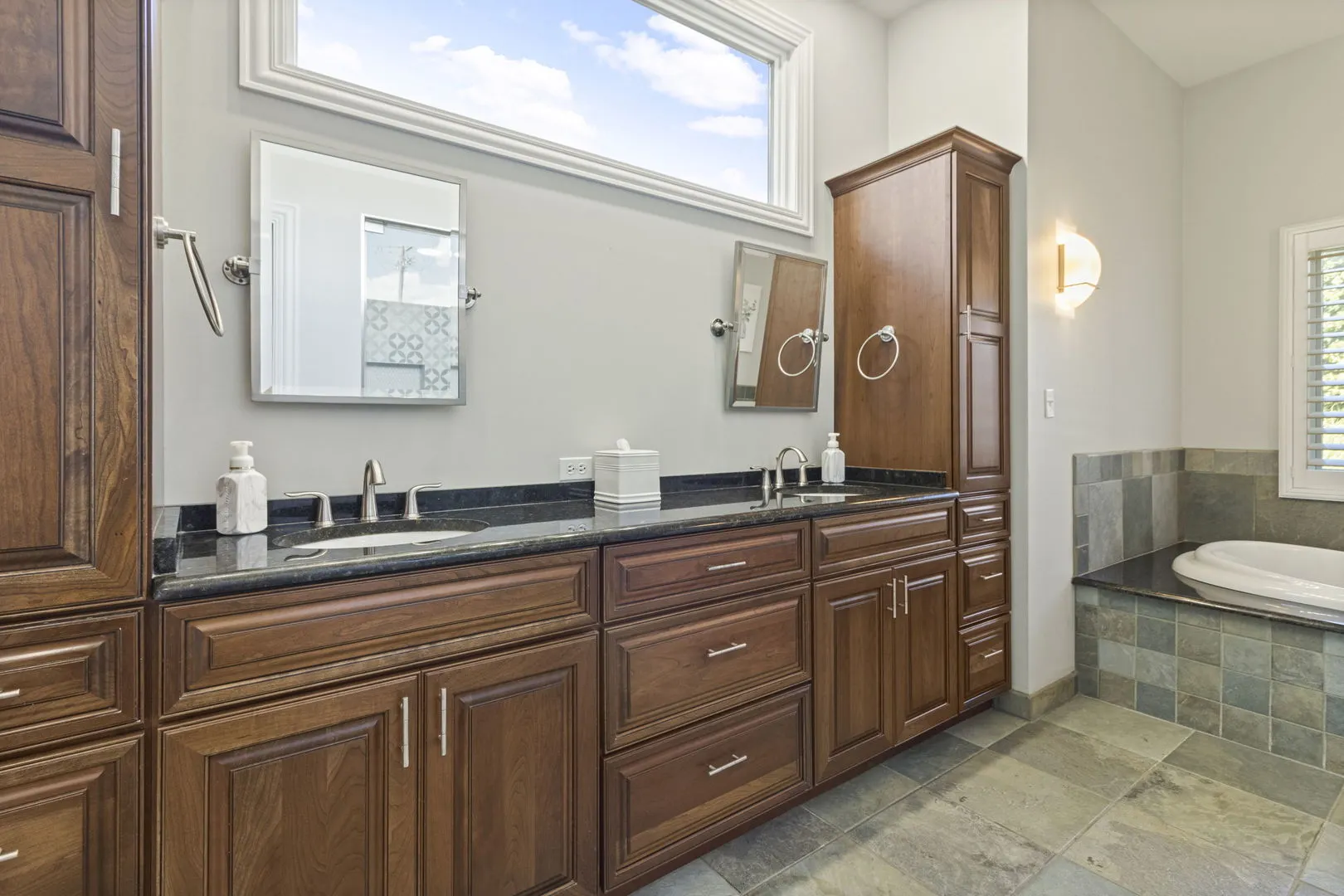 24755 W Manor Drive IL