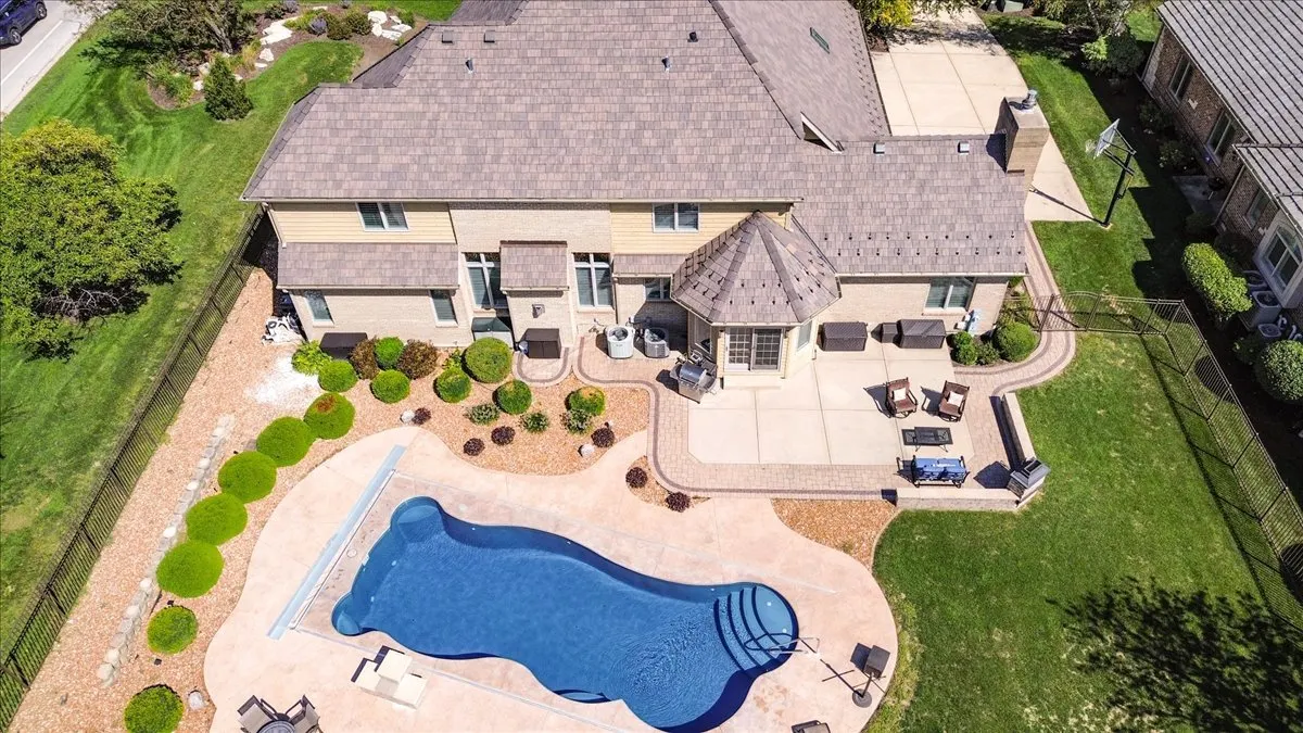 24755 W Manor Drive IL