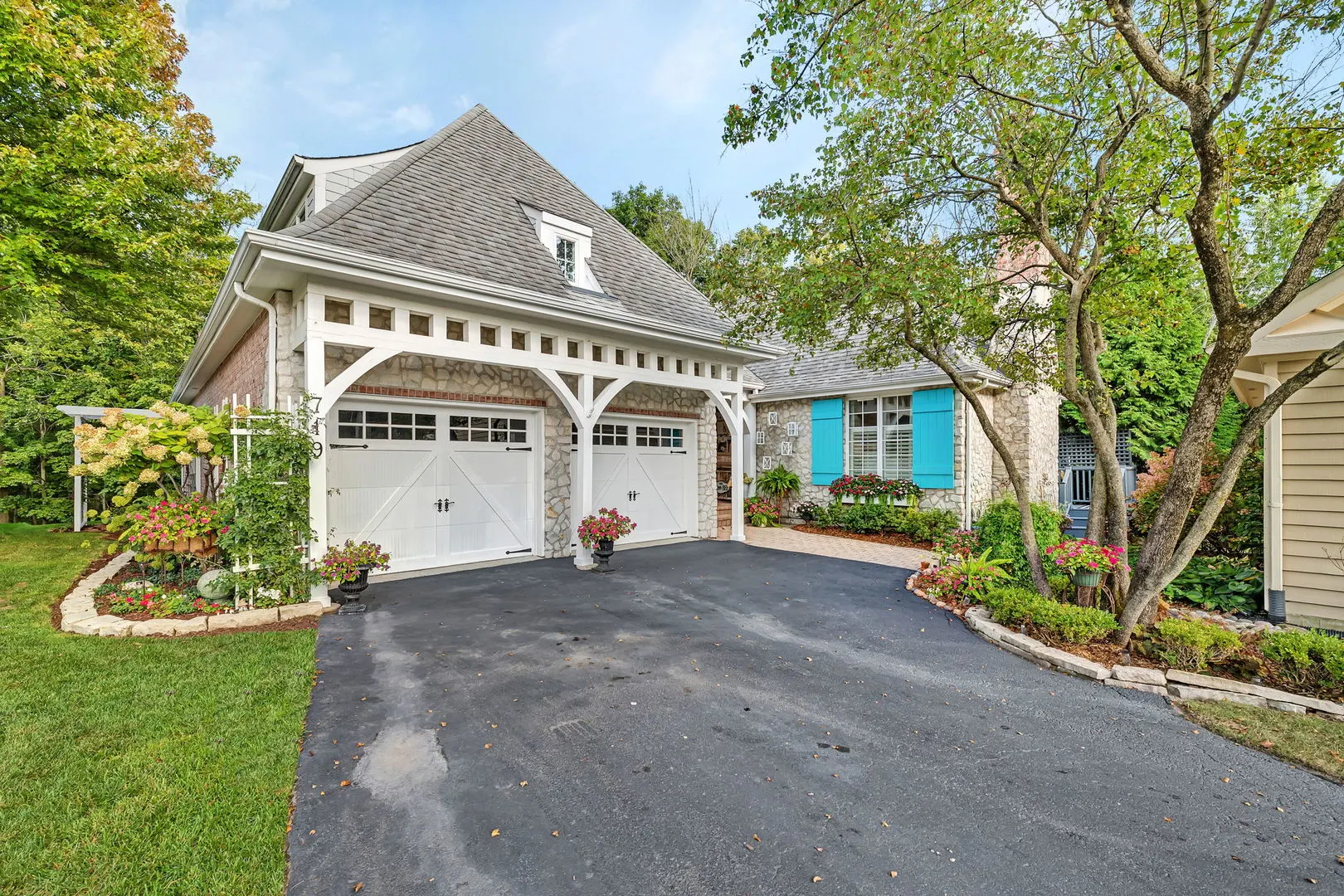 719 Stonebridge Road IL