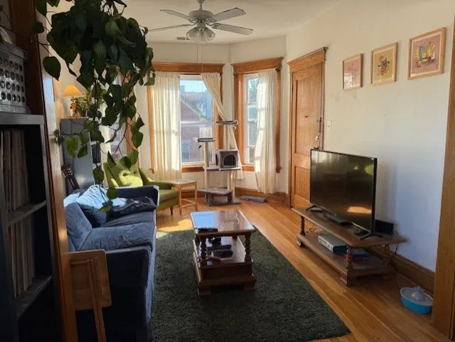 3330 W Evergreen Avenue IL