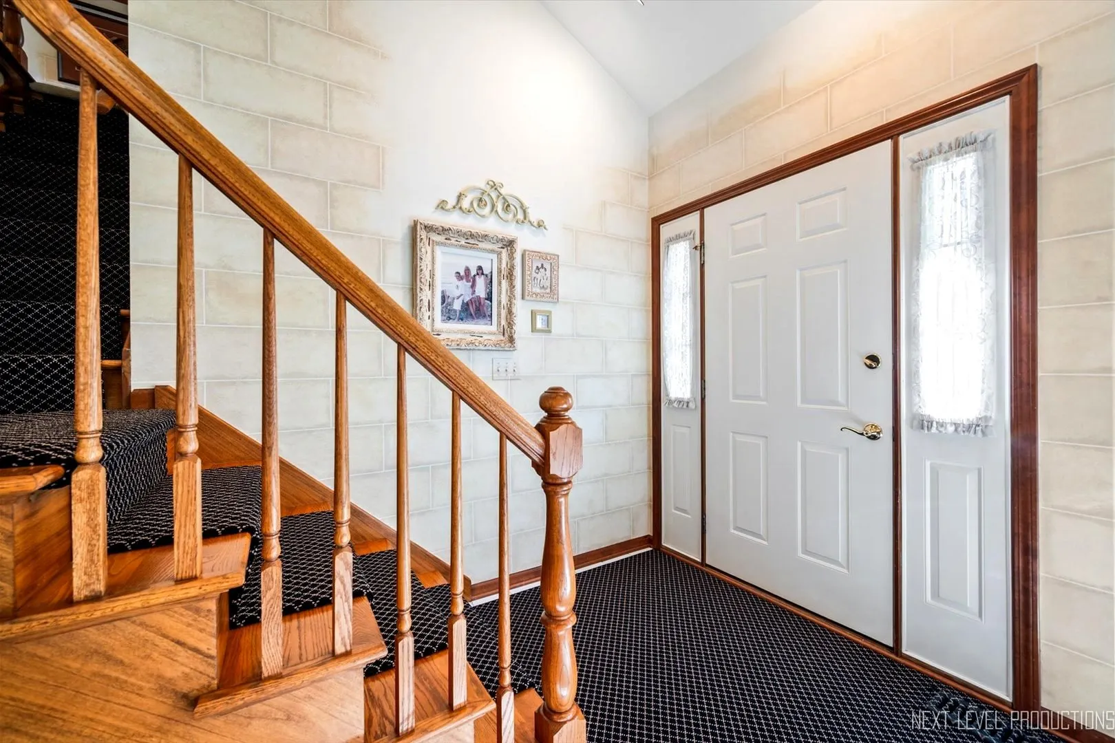 1919 Waverly Circle IL