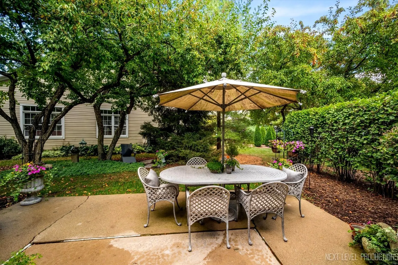 1919 Waverly Circle IL