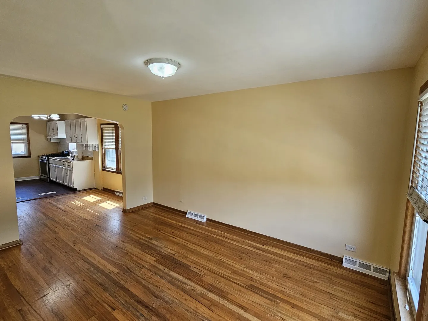 5121 S Central Avenue IL