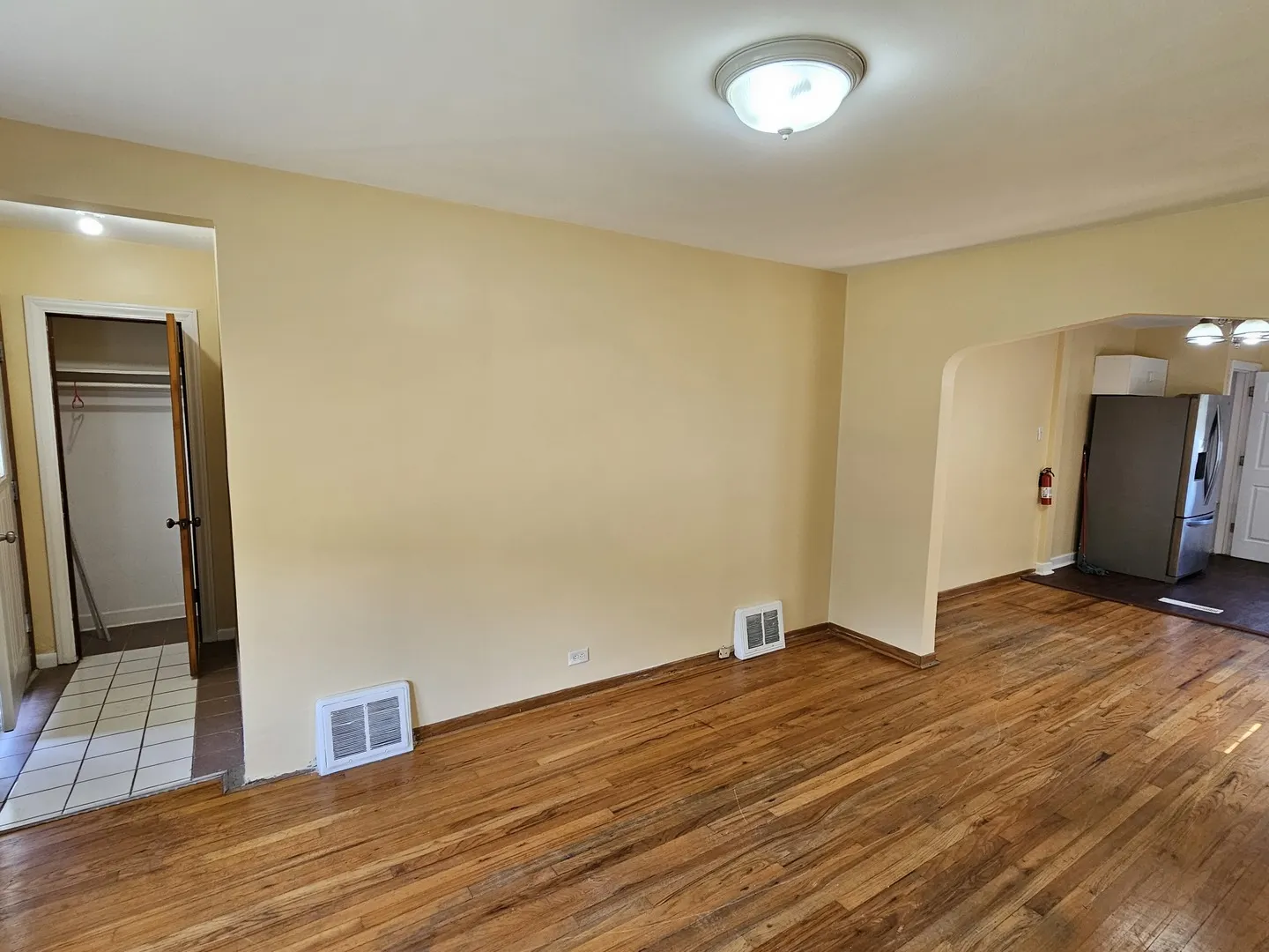 5121 S Central Avenue IL