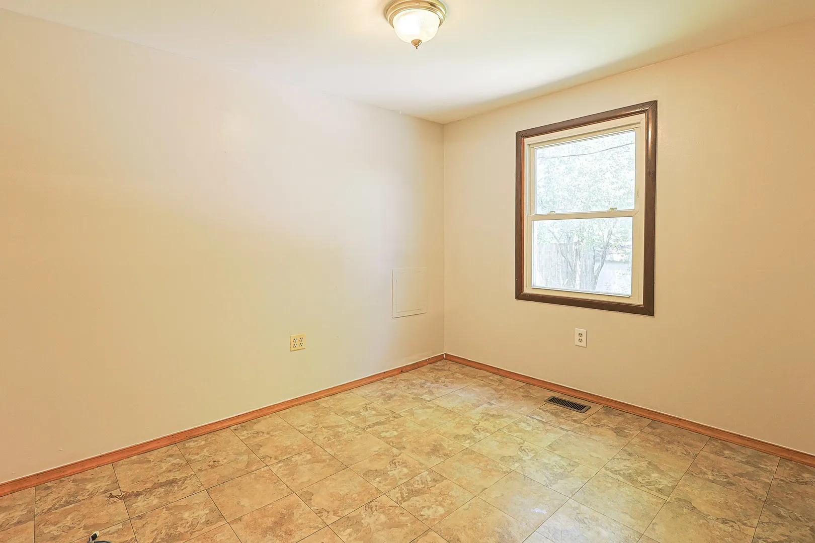 108 Poplar Street IL