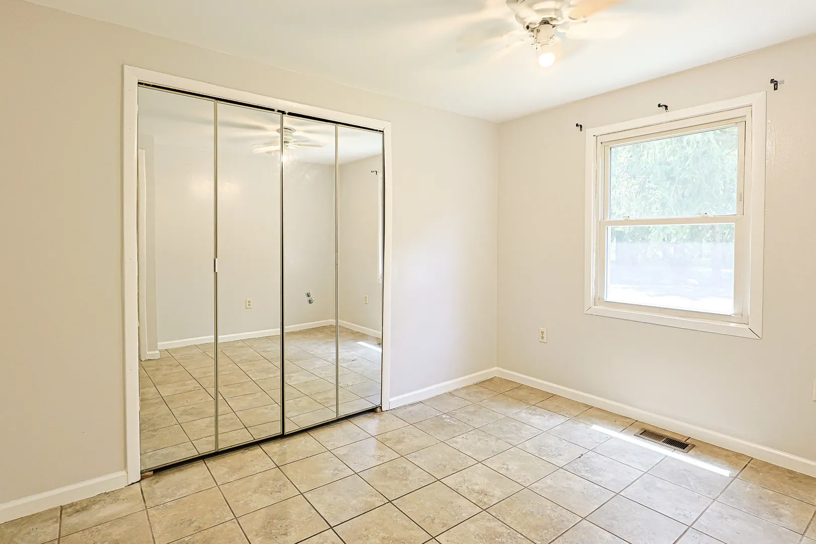 108 Poplar Street IL