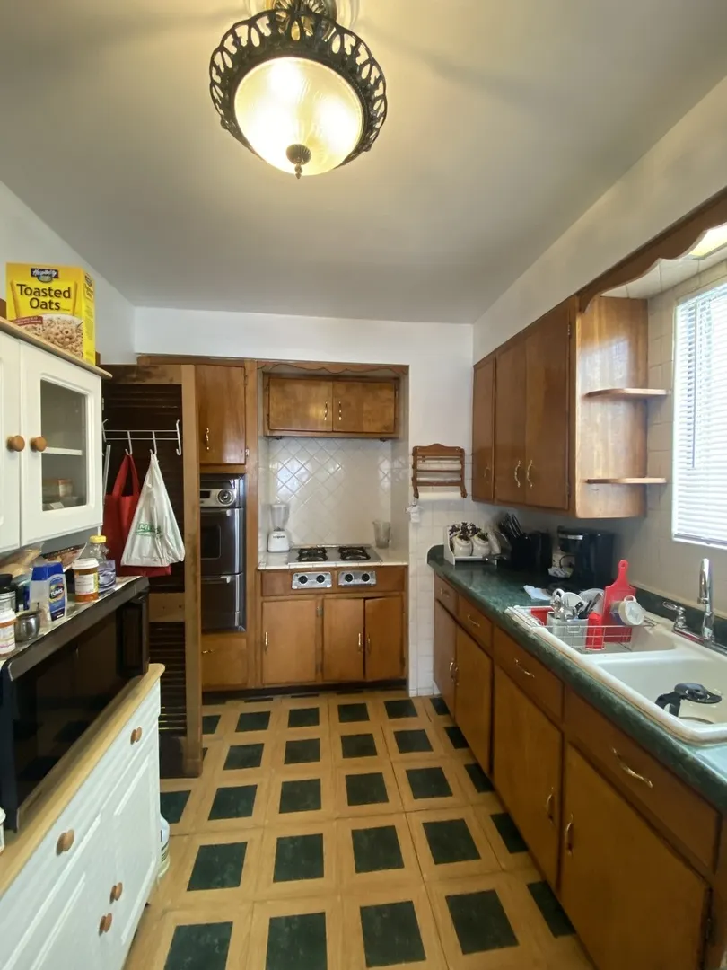 2323 N Monticello Avenue IL