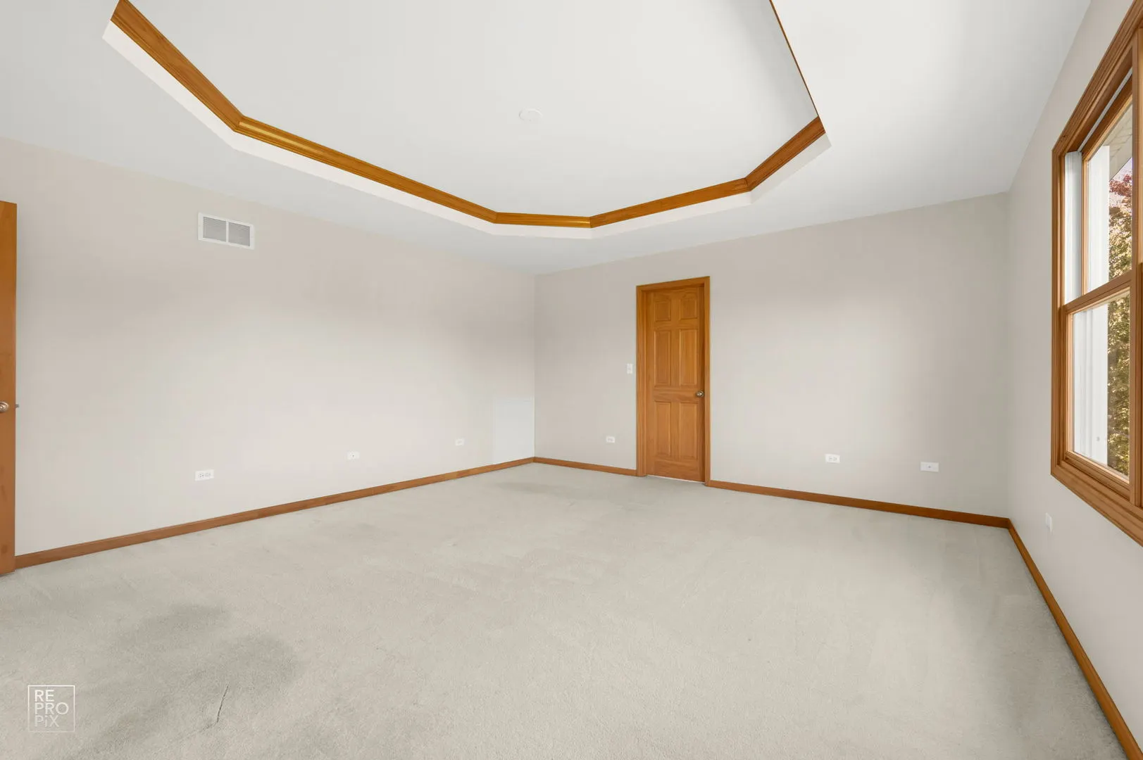 405 Sudbury Circle IL