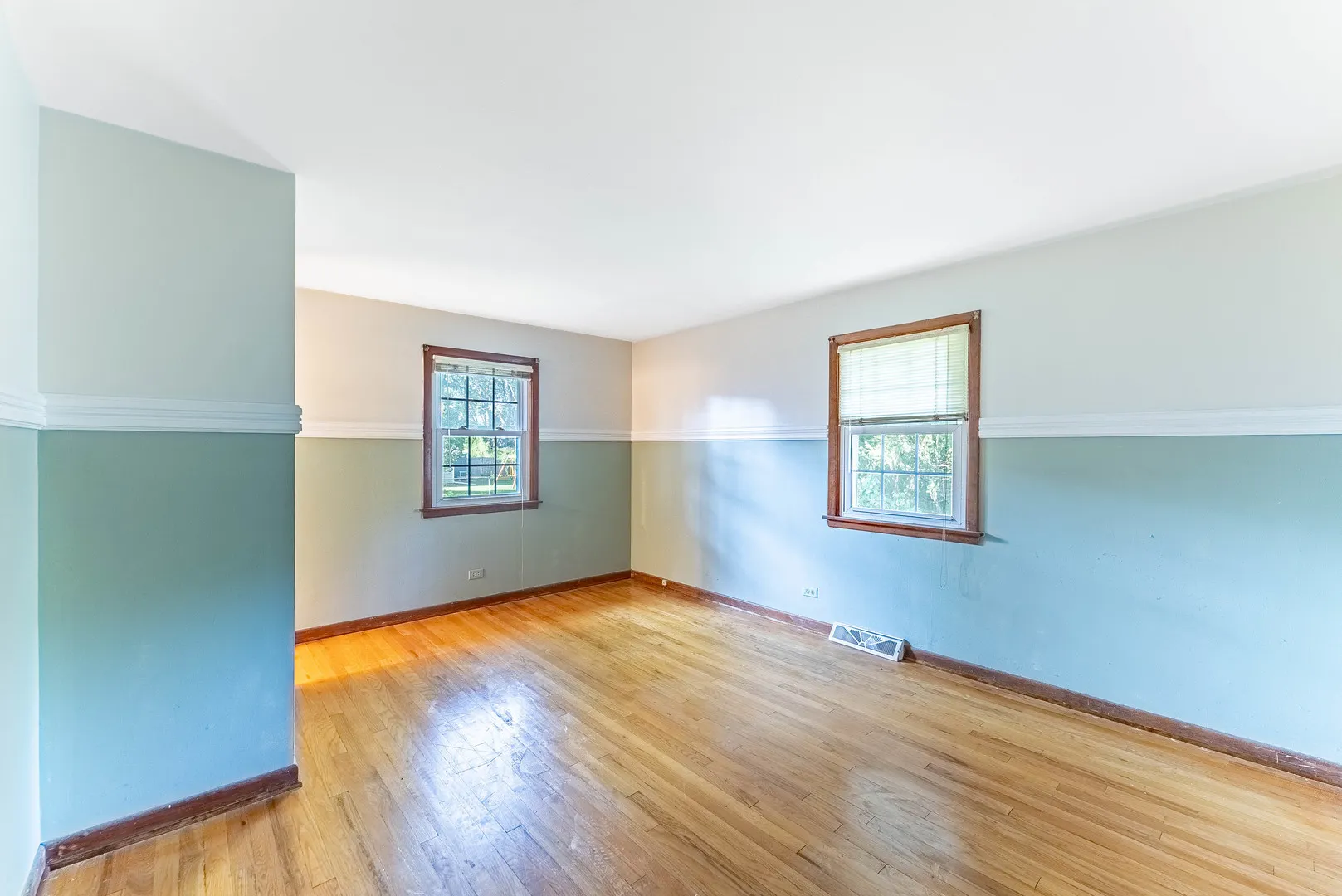 3S240 Burr Oak Drive IL