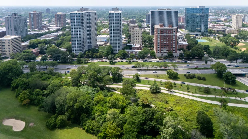 707 W Junior Terrace 12 IL