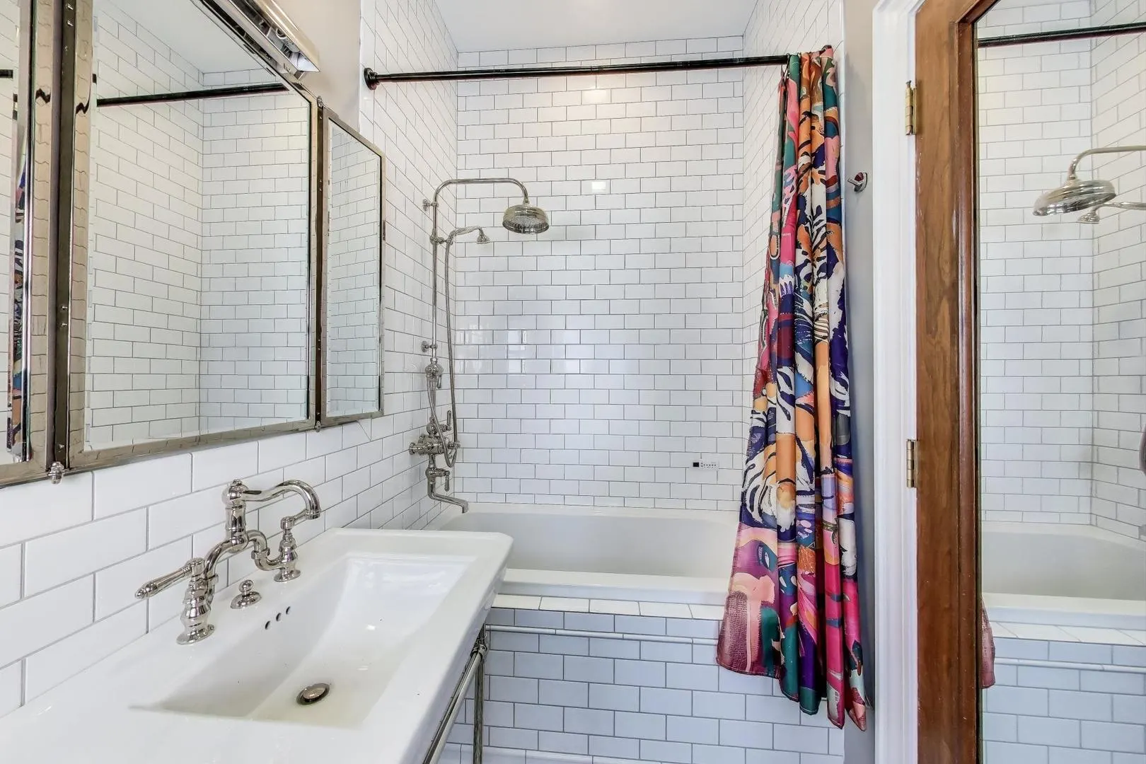 707 W Junior Terrace 12 IL