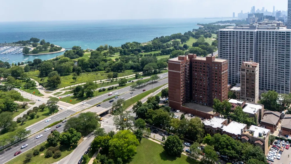 707 W Junior Terrace 12 IL