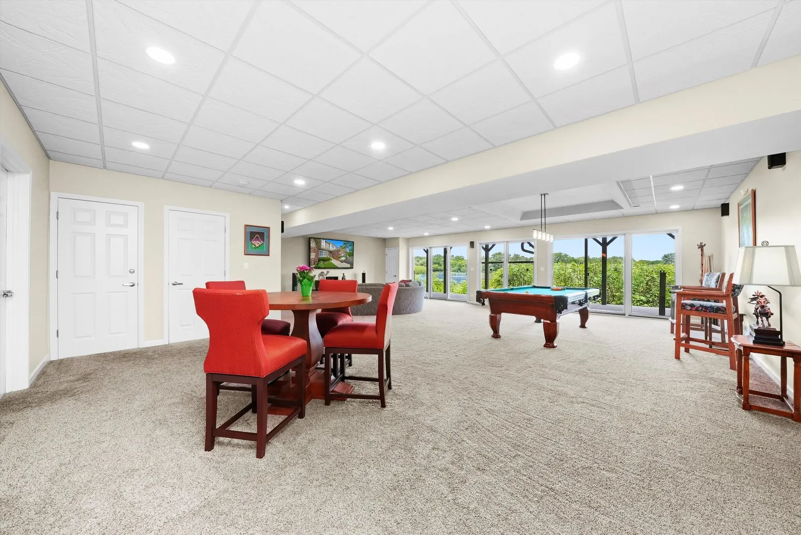 1022 W Bogey Lane IL