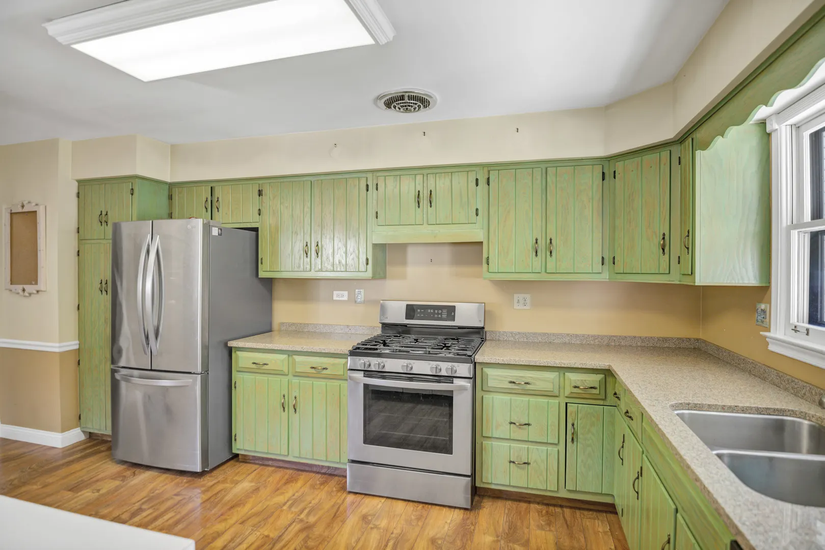 219 Brookside Drive IL