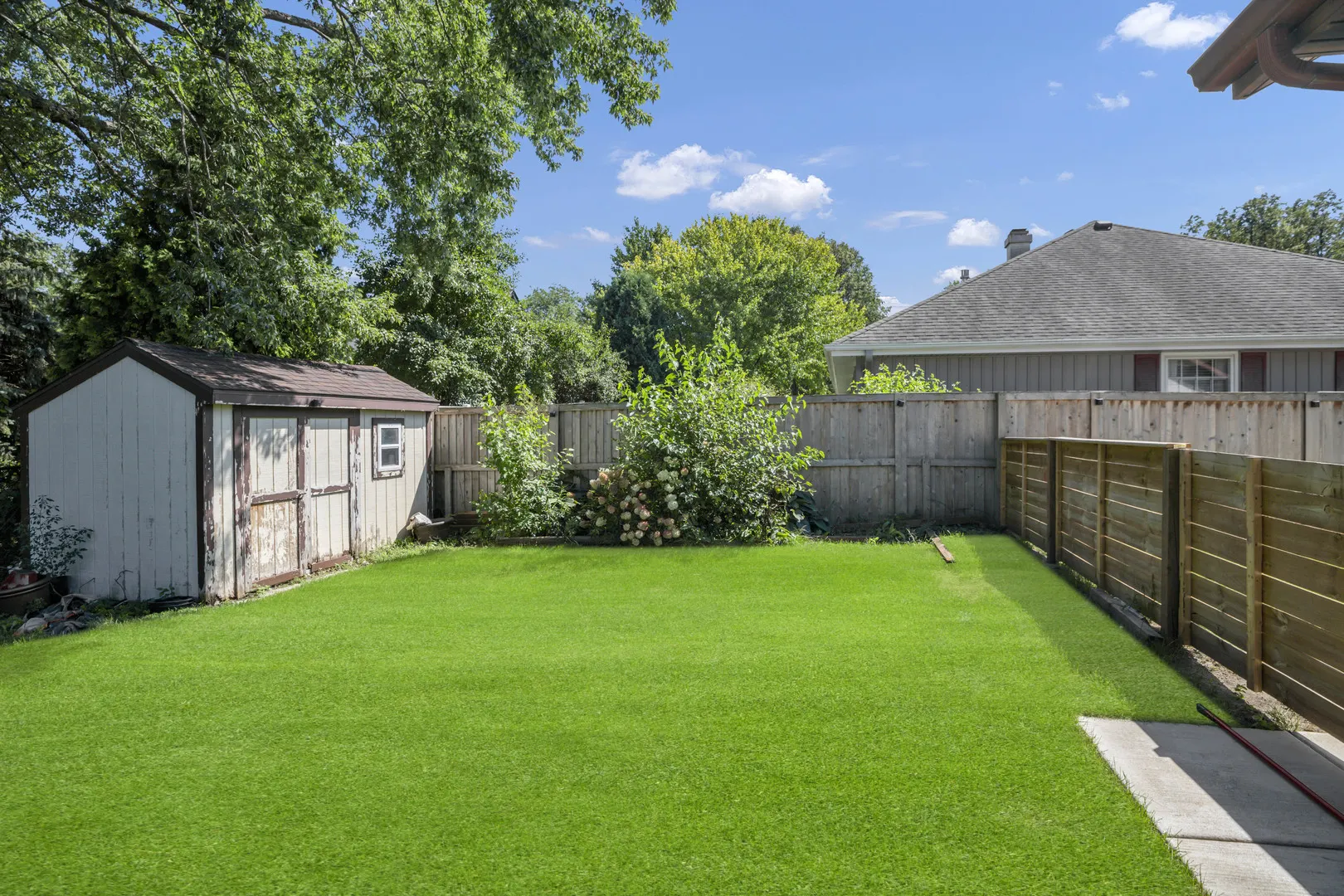 219 Brookside Drive IL