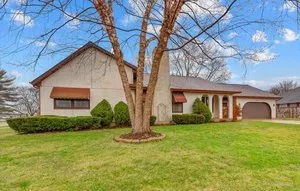 219 Brookside Drive IL